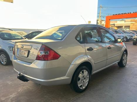 FORD Fiesta Hatch 1.6 4P, Foto 6