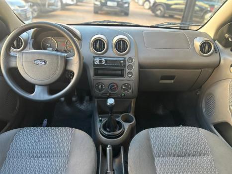 FORD Fiesta Hatch 1.6 4P, Foto 9