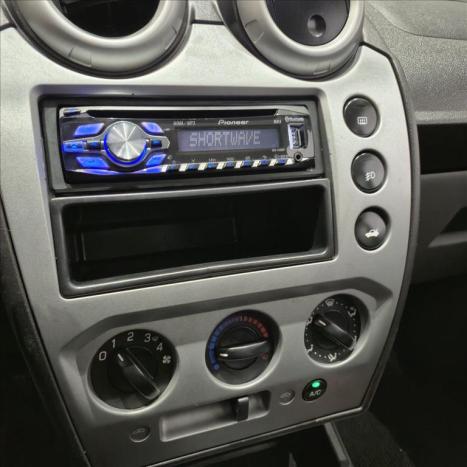 FORD Fiesta Hatch 1.6 4P FLEX, Foto 9