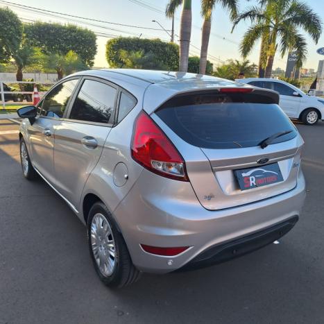 FORD Fiesta Hatch 1.6 16V 4P SE FLEX, Foto 2