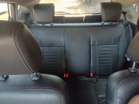 FORD Fiesta Hatch 1.6 16V 4P FLEX TITANIUM POWERSHIFT AUTOMTICO, Foto 9