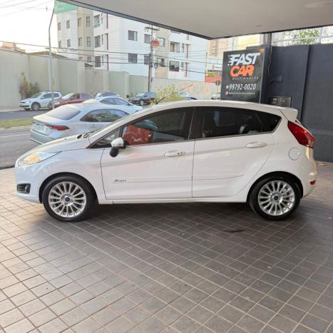 FORD Fiesta Hatch 1.6 16V 4P FLEX TITANIUM POWERSHIFT AUTOMTICO, Foto 4