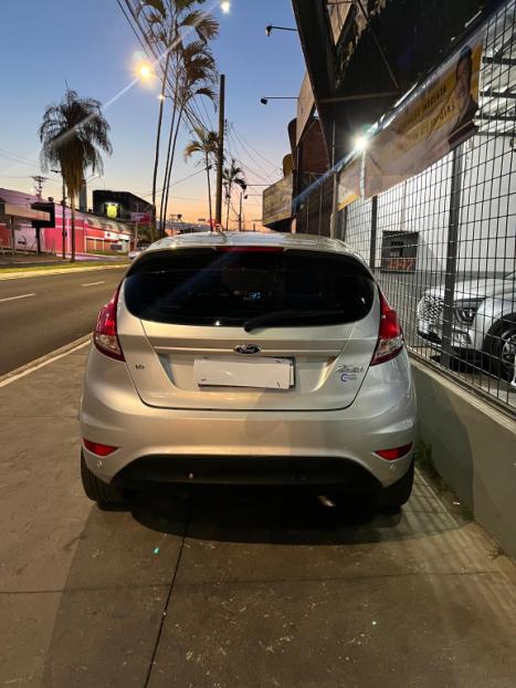 FORD Fiesta Hatch 1.6 16V 4P FLEX SPORT, Foto 2