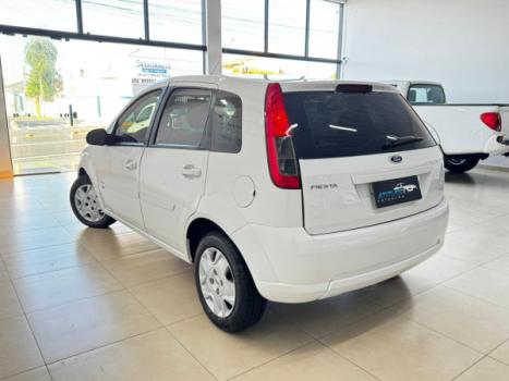 FORD Fiesta Hatch 1.6, Foto 3