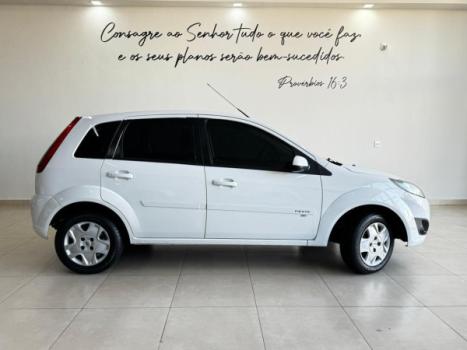 FORD Fiesta Hatch 1.6, Foto 6