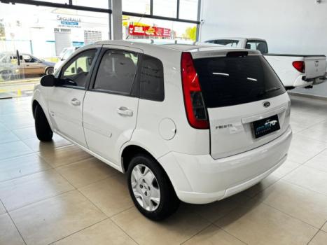 FORD Fiesta Hatch 1.6, Foto 7