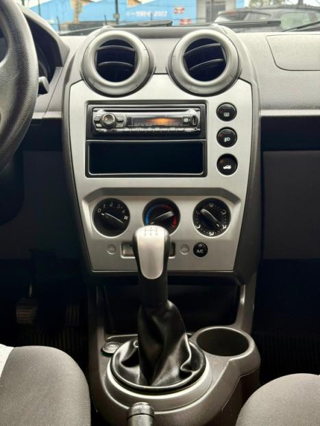 FORD Fiesta Hatch 1.6 CLASS, Foto 2