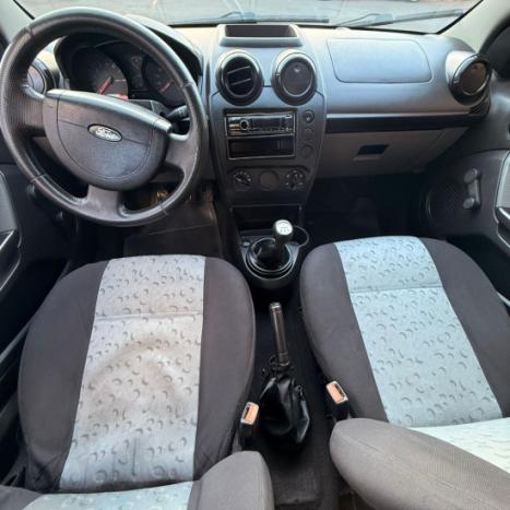 FORD Fiesta Hatch 1.0 4P, Foto 3