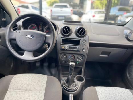 FORD Fiesta Hatch 1.6 4P ROCAM FLEX, Foto 10