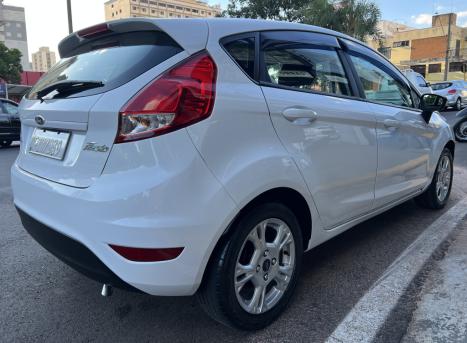 FORD Fiesta Hatch 1.6 16V 4P FLEX SE POWERSHIFT AUTOM�TICO, Foto 5