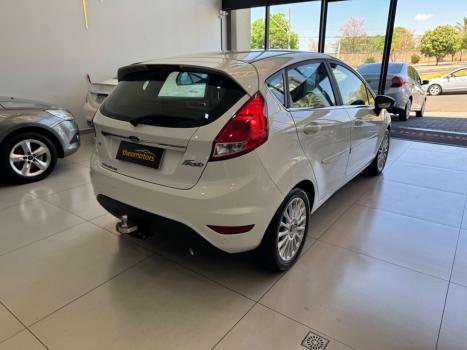 FORD Fiesta Hatch 1.6 16V 4P FLEX TITANIUM POWERSHIFT AUTOM�TICO, Foto 6