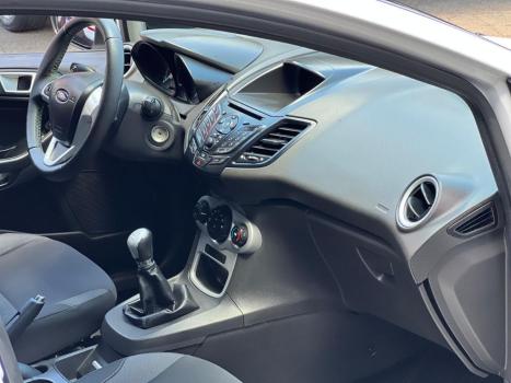 FORD Fiesta Hatch 1.6 4P SE PLUS FLEX, Foto 6