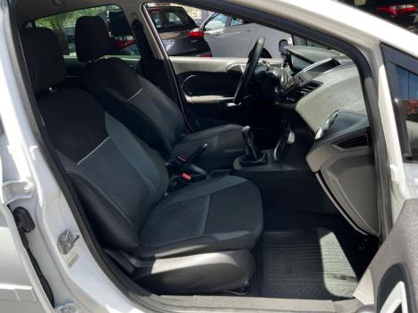 FORD Fiesta Hatch 1.6 4P SE PLUS FLEX, Foto 8