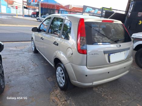 FORD Fiesta Hatch 1.6 4P, Foto 3