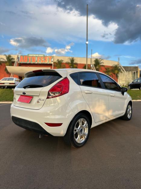 FORD Fiesta Hatch 1.6 16V 4P FLEX SE POWERSHIFT AUTOM�TICO, Foto 6