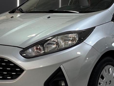 FORD Fiesta Hatch 1.6 4P SE PLUS FLEX AUTOM�TICO, Foto 2