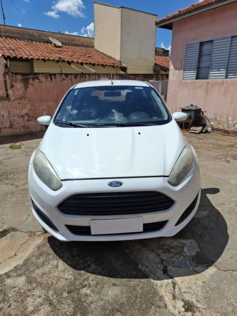FORD Fiesta Hatch 1.5 16V 4P S FLEX, Foto 2