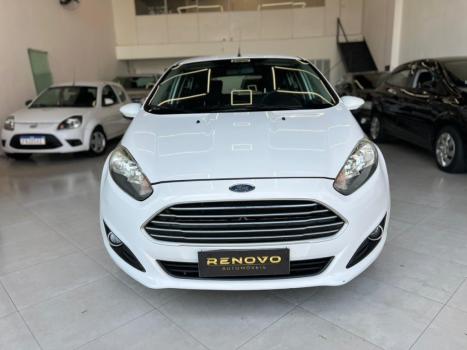 FORD Fiesta Hatch 1.6 4P, Foto 2