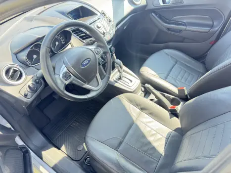 FORD Fiesta Hatch 1.6 4P FLEX TITANIUM POWERSHIFT AUTOM�TICO, Foto 6