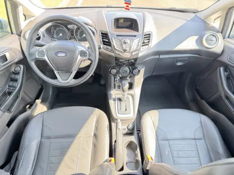 FORD Fiesta Hatch 1.6 4P FLEX TITANIUM POWERSHIFT AUTOM�TICO, Foto 7
