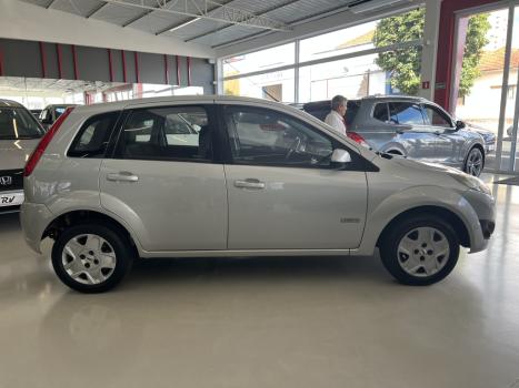 FORD Fiesta Hatch 1.0 4P, Foto 3