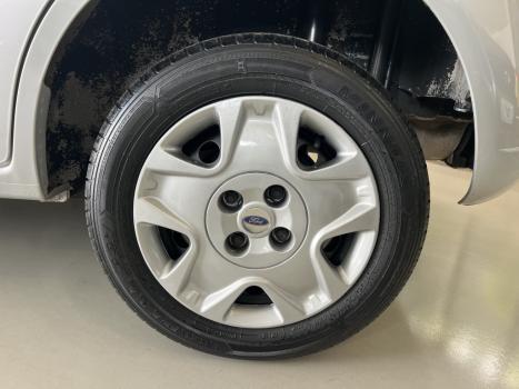 FORD Fiesta Hatch 1.0 4P, Foto 5