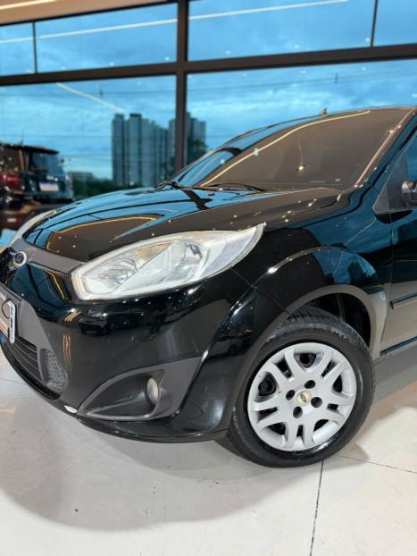 FORD Fiesta Hatch 1.6, Foto 4