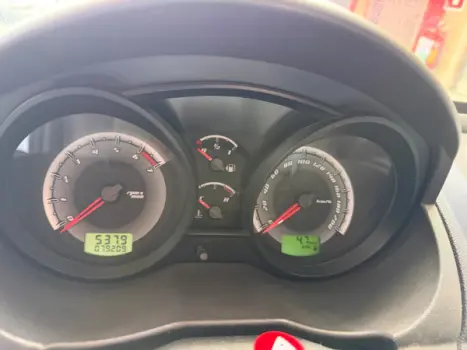 FORD Fiesta Hatch 1.6 4P FLEX, Foto 9