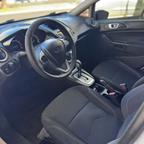 FORD Fiesta Hatch 1.6 16V 4P FLEX SE POWERSHIFT AUTOM�TICO, Foto 9