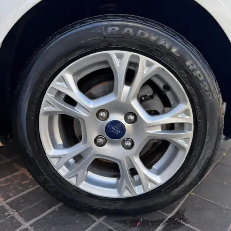 FORD Fiesta Hatch 1.6 16V 4P FLEX SE POWERSHIFT AUTOM�TICO, Foto 13