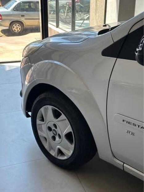 FORD Fiesta Hatch 1.6 16V 4P SE FLEX, Foto 5