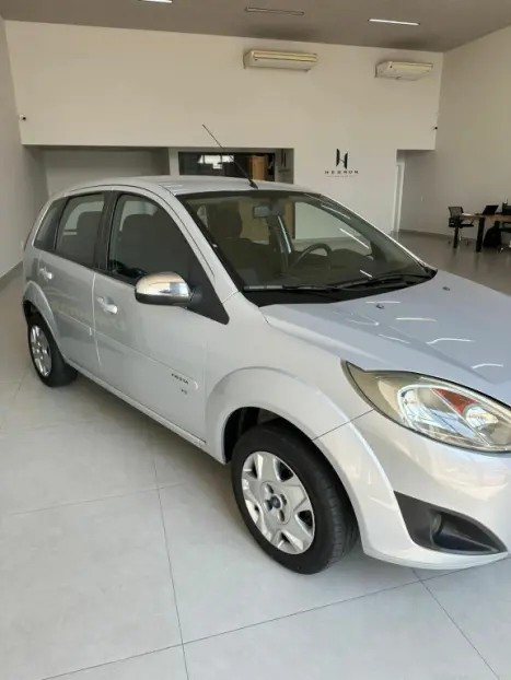 FORD Fiesta Hatch 1.6 16V 4P SE FLEX, Foto 16