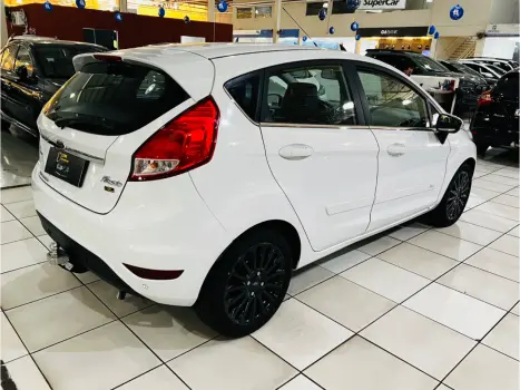 FORD Fiesta Hatch 1.6 16V 4P FLEX TITANIUM POWERSHIFT AUTOM�TICO, Foto 4