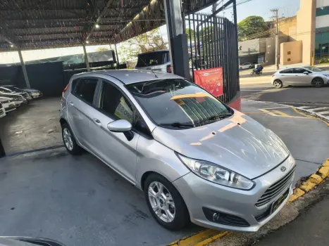 FORD Fiesta Hatch 1.6 16V 4P FLEX SE POWERSHIFT AUTOM�TICO, Foto 9