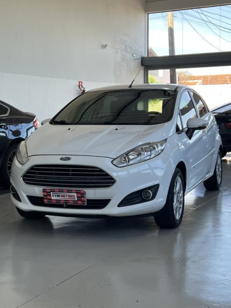 FORD Fiesta Hatch 1.6 16V 4P TITANIUM FLEX, Foto 2