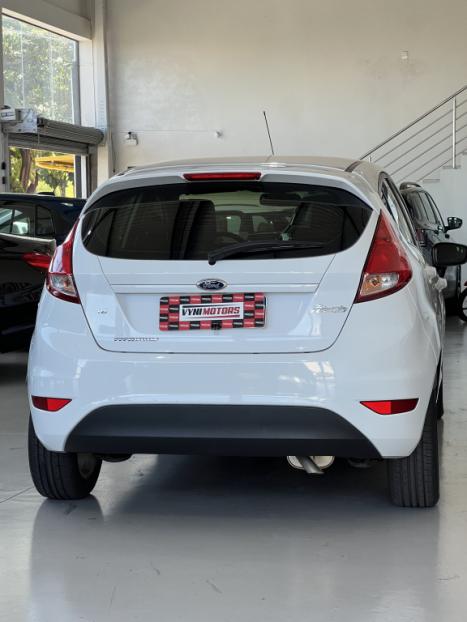 FORD Fiesta Hatch 1.6 16V 4P TITANIUM FLEX, Foto 10