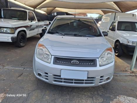 FORD Fiesta Hatch 1.6 4P CLASS FLEX, Foto 2