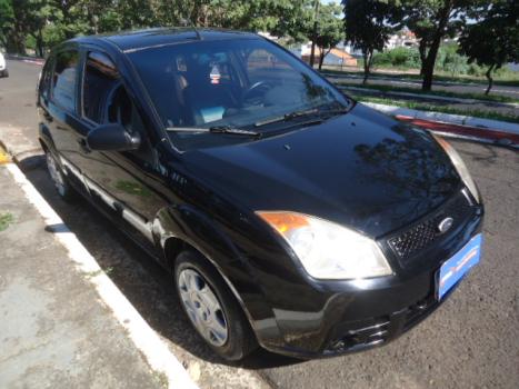 FORD Fiesta Hatch 1.0 4P FLEX, Foto 2