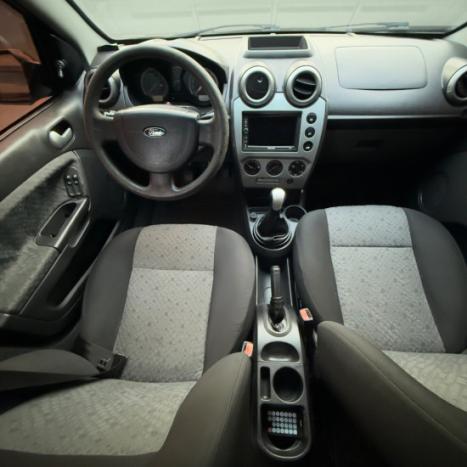 FORD Fiesta Hatch 1.6, Foto 5