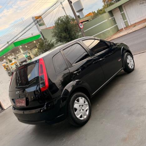FORD Fiesta Hatch 1.6, Foto 7