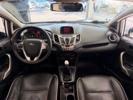 FORD Fiesta Hatch 1.6, Foto 8