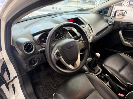 FORD Fiesta Hatch 1.6, Foto 9