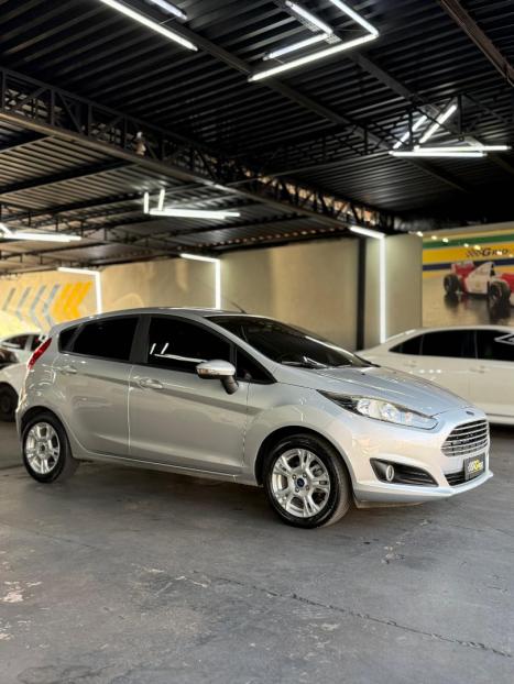 FORD Fiesta Hatch 1.6 16V 4P SE FLEX, Foto 6