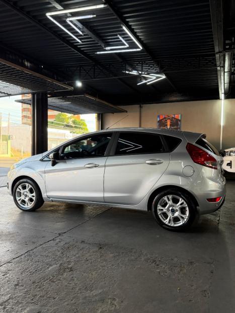 FORD Fiesta Hatch 1.6 16V 4P SE FLEX, Foto 8