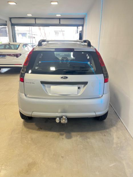 FORD Fiesta Hatch 1.6 4P, Foto 3