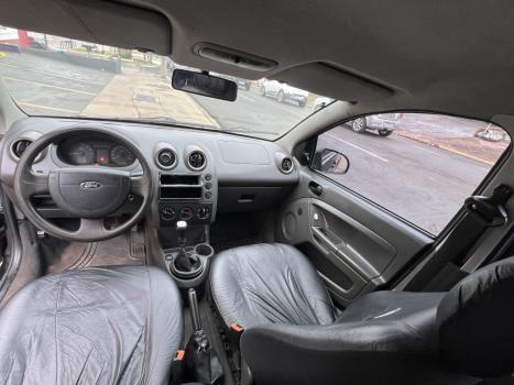 FORD Fiesta Hatch 1.6 4P, Foto 6