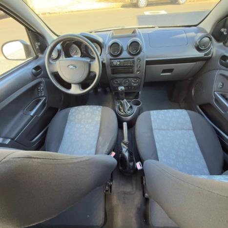FORD Fiesta Hatch 1.0 4P, Foto 2