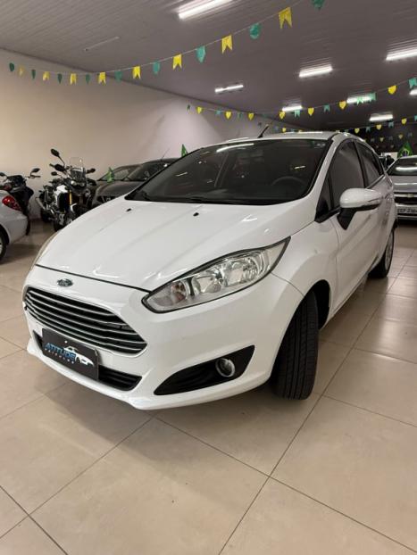 FORD Fiesta Hatch 1.6 16V 4P FLEX SE POWERSHIFT AUTOM�TICO, Foto 2