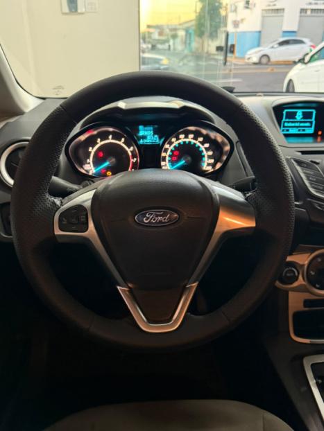 FORD Fiesta Hatch 1.6 16V 4P FLEX SE POWERSHIFT AUTOM�TICO, Foto 7