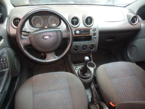 FORD Fiesta Hatch 1.6 4P FLEX, Foto 4